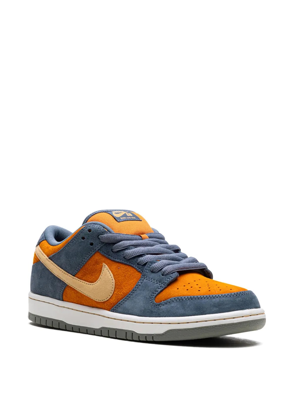 Nike SB Dunk Low Sneaker "Light Carbon"