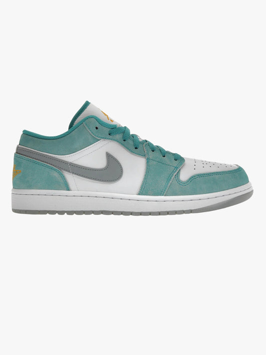 Air Jordan 1 Low SE 'Emerald'