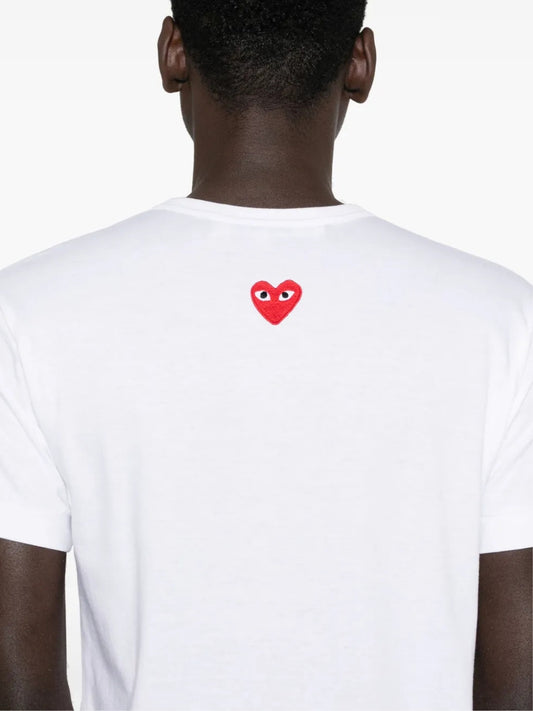 Comme Des Garçons Play Back Red Heart-Patch T-shirt